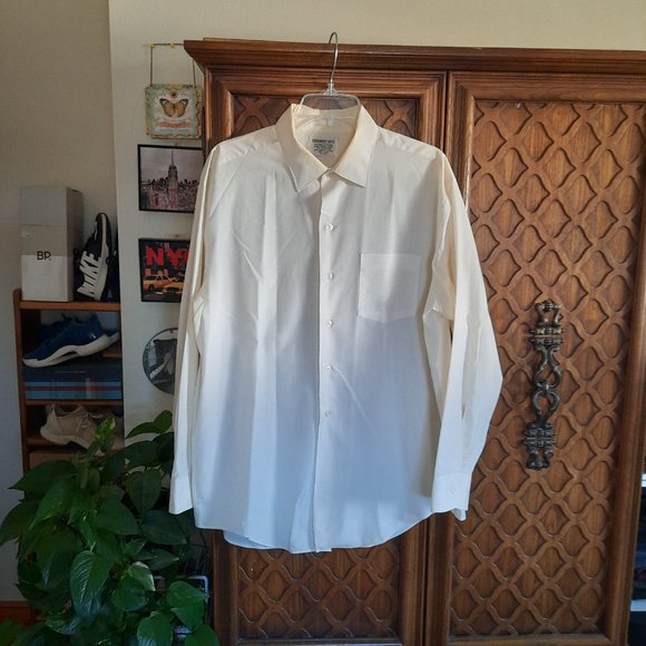 🌟FREE with purchase🌟 Off White Long Sleeve Button Down Formal Shirt - Size L - Picture 15 of 15